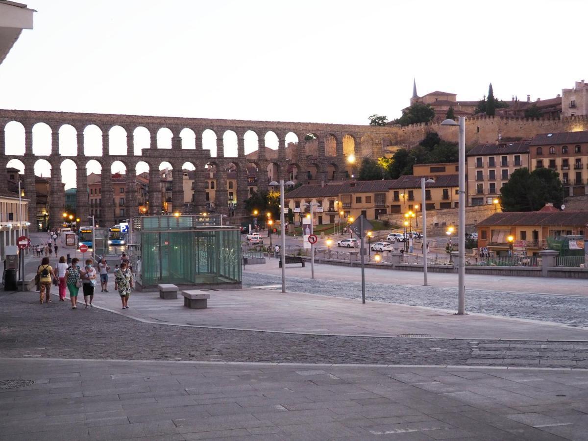 Hotel Ele Acueducto Segovia Bagian luar foto
