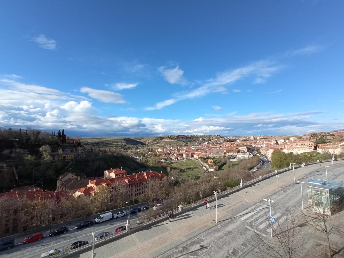 Hotel Ele Acueducto Segovia Bagian luar foto