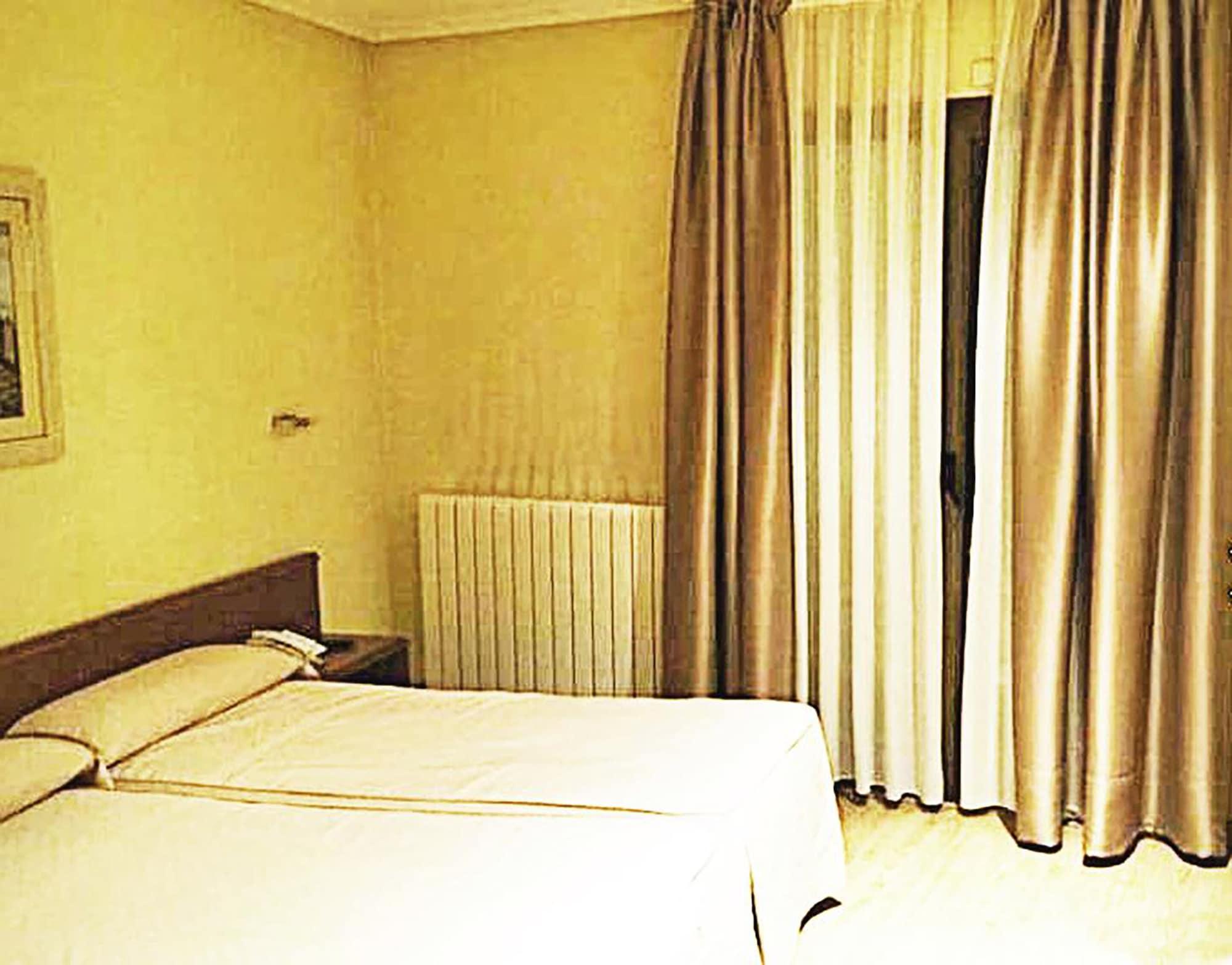 Hotel Ele Acueducto Segovia Bagian luar foto