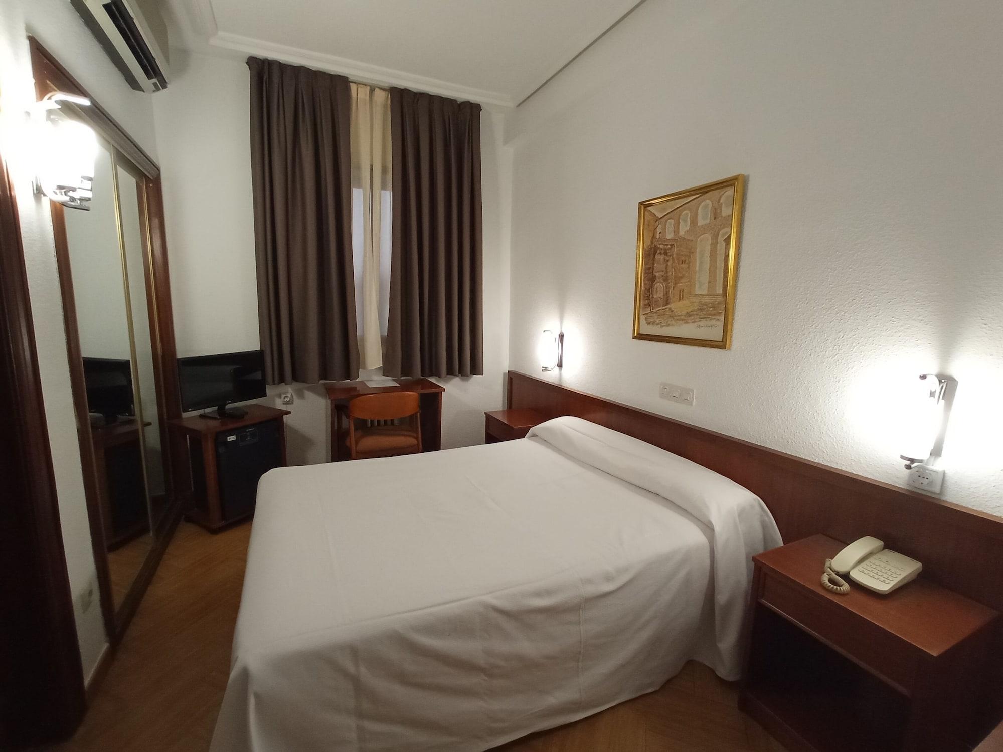 Hotel Ele Acueducto Segovia Bagian luar foto