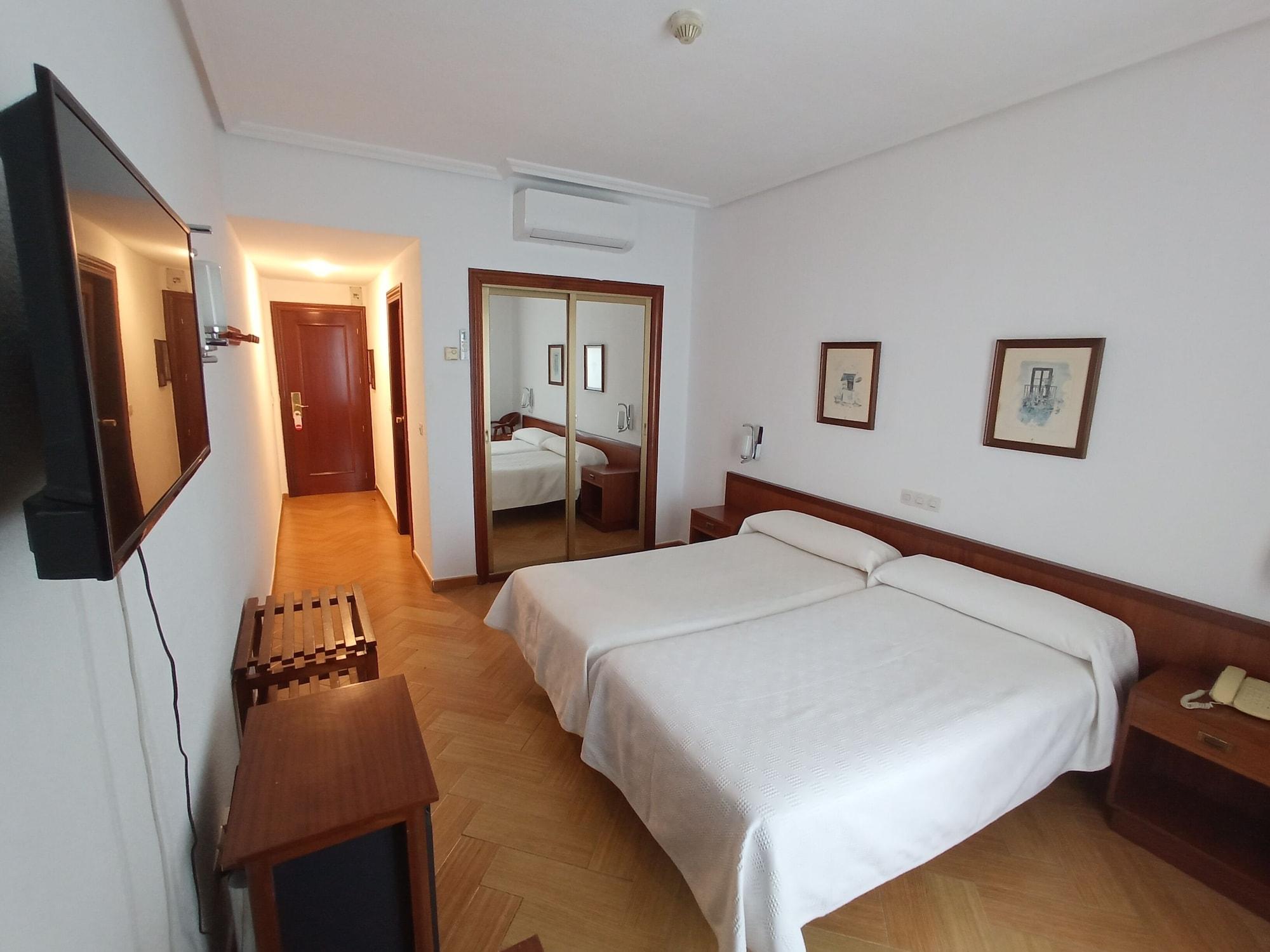 Hotel Ele Acueducto Segovia Bagian luar foto