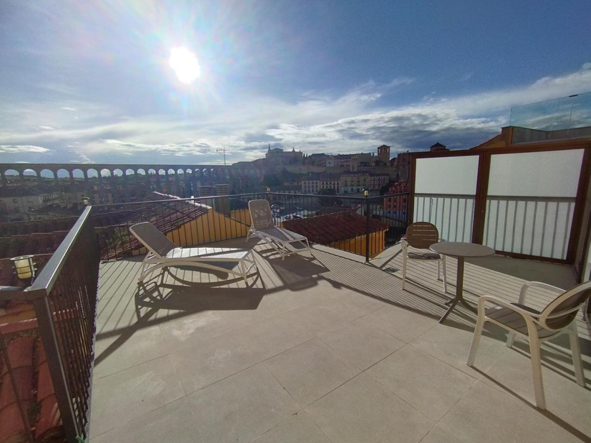 Hotel Ele Acueducto Segovia Bagian luar foto