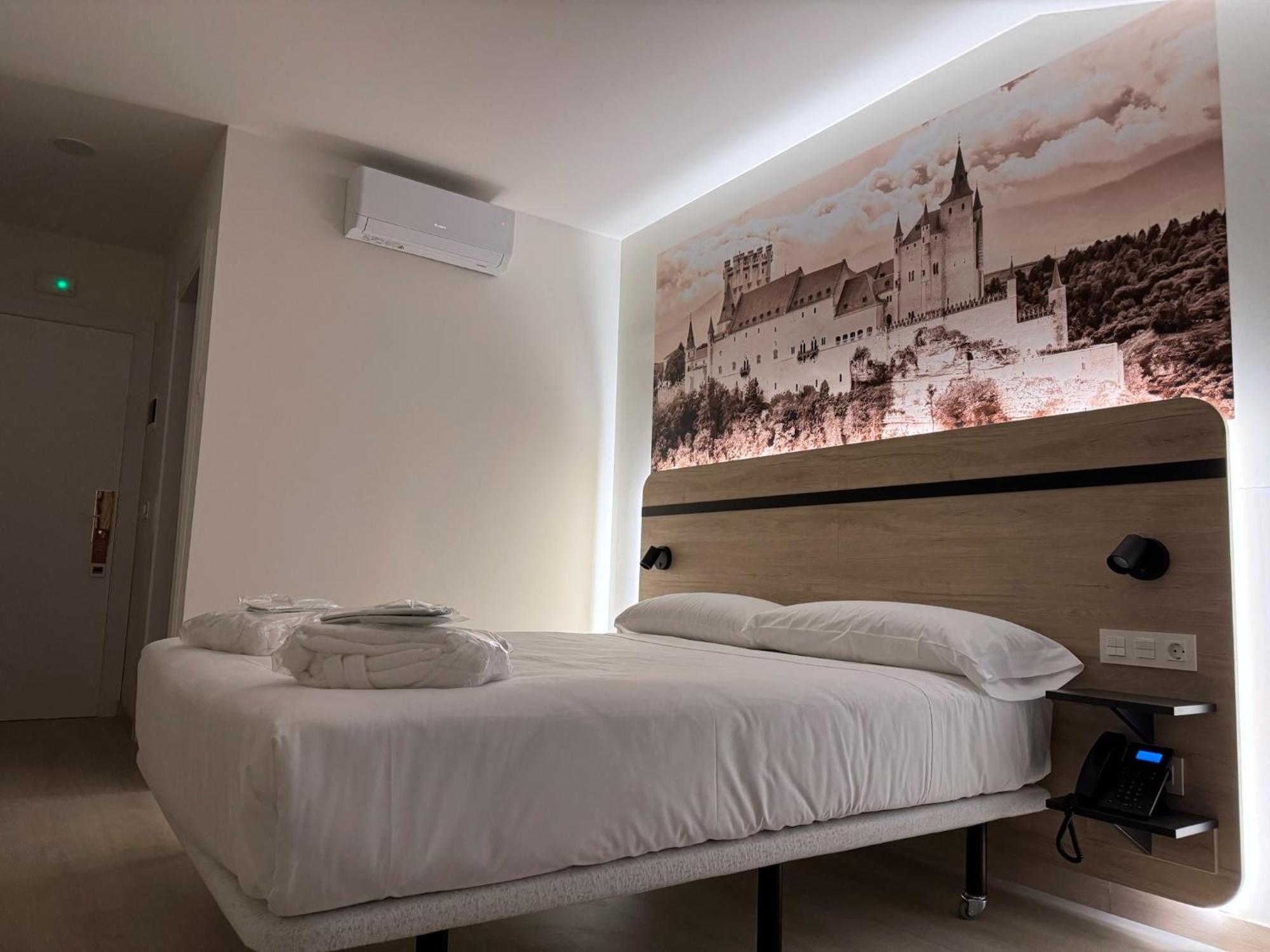 Hotel Ele Acueducto Segovia Bagian luar foto