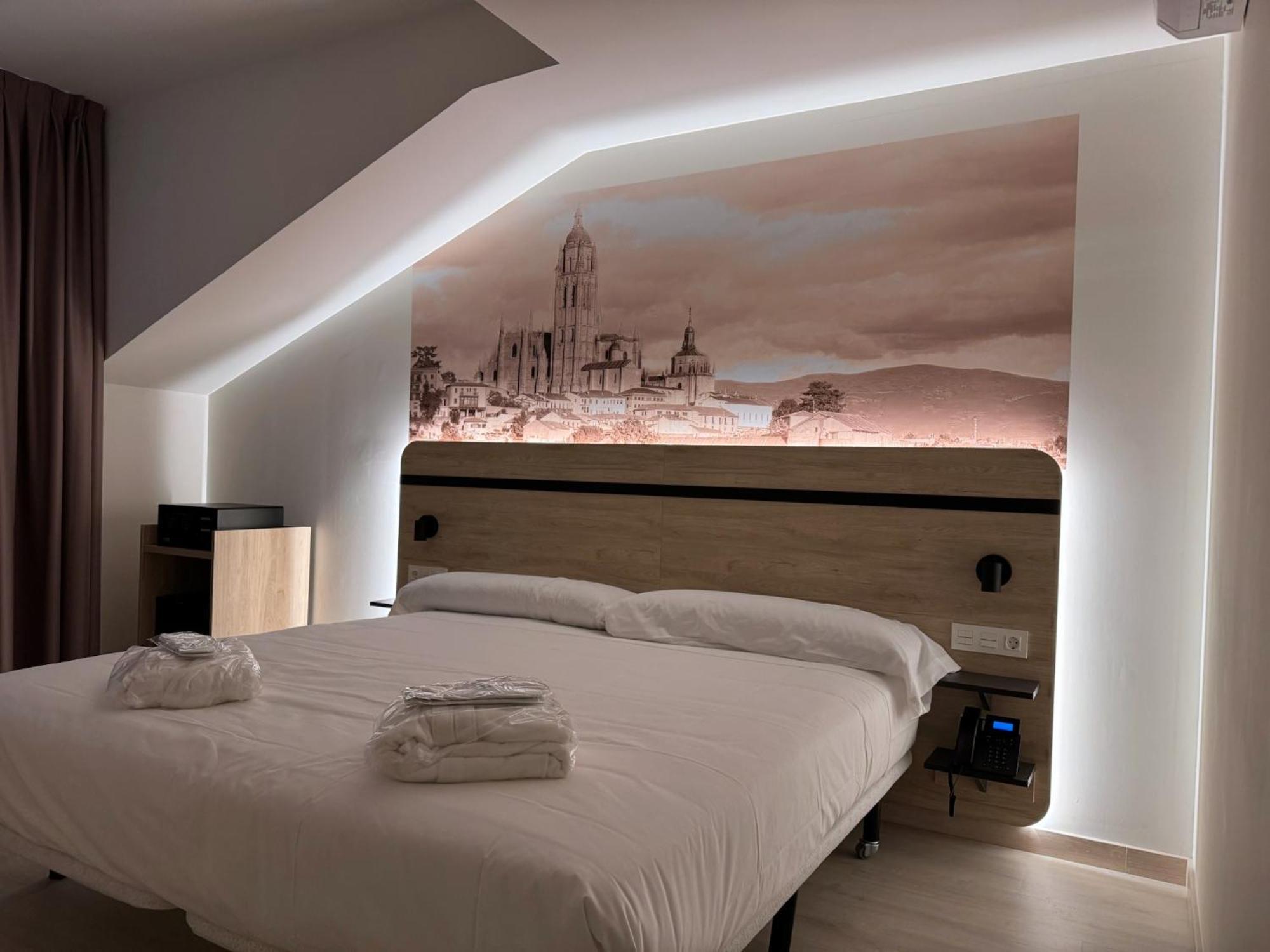 Hotel Ele Acueducto Segovia Bagian luar foto