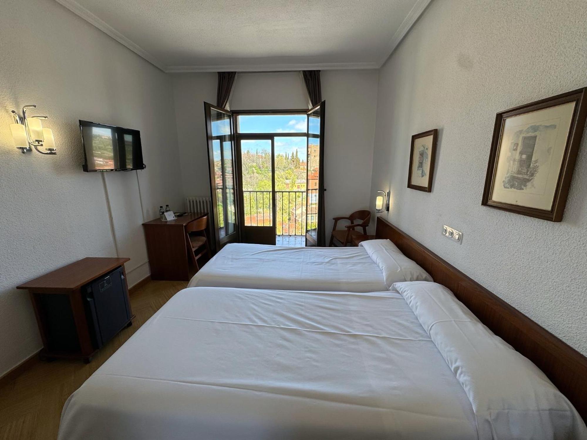 Hotel Ele Acueducto Segovia Bagian luar foto