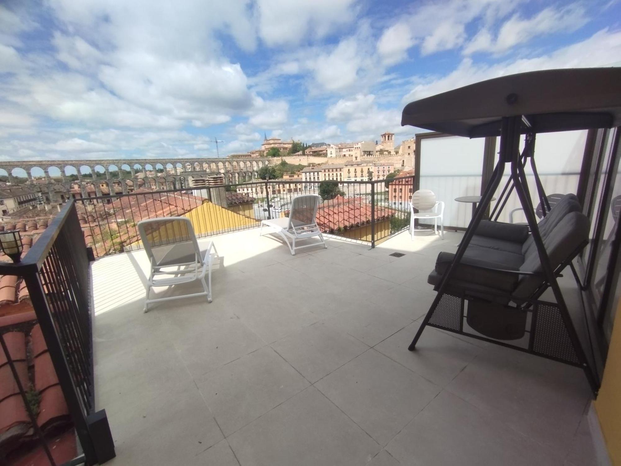 Hotel Ele Acueducto Segovia Bagian luar foto